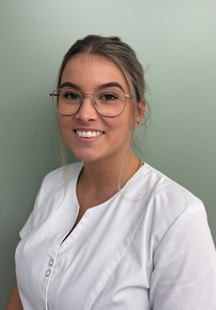 Naomi de Bruin – Balie/tandartsassistente